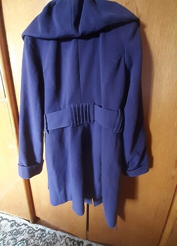 MARKOFF marka . Mor . 42 kadın mantosu. Az kullanılmış..  - Görsel 3