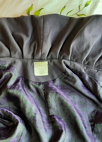 MARKOFF marka . Mor . 42 kadın mantosu. Az kullanılmış..  - Görsel 7