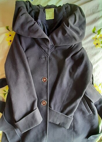 MARKOFF marka . Mor . 42 kadın mantosu. Az kullanılmış..  - Görsel 13