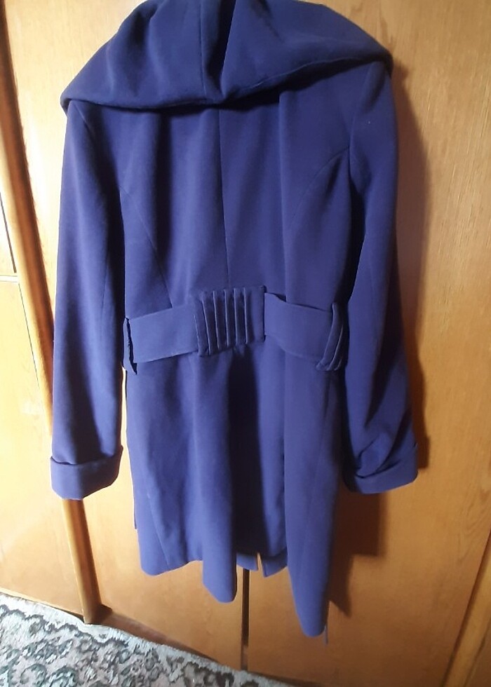 MARKOFF marka . Mor . 42 kadın mantosu. Az kullanılmış..  - Görsel 3