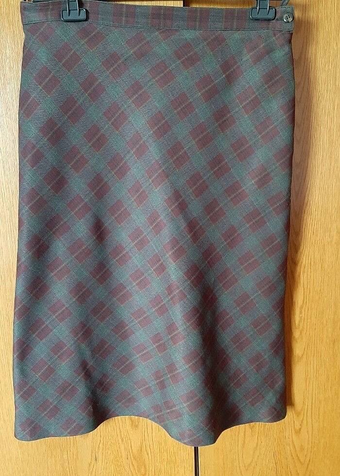 Collezione orijinal marka L çan etek. 40-42 beden uyumlu - Görsel 2