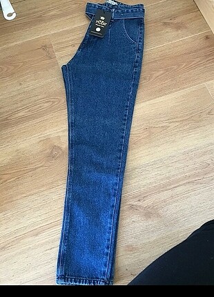Kemerli kot pantolon