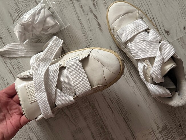 39 Beden Beyaz puma basket heart ayakkabı