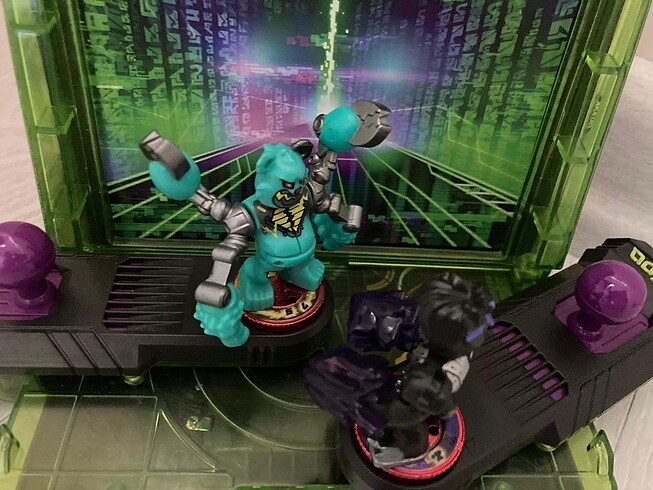  Beden Akedo power storm