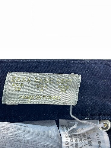 36 Beden lacivert Renk Zara Kumaş Pantolon %70 İndirimli.