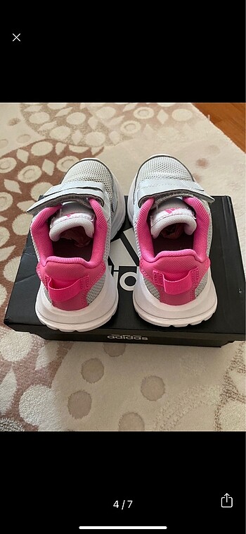 28 Beden Adidas kız çocuk ayakkabı