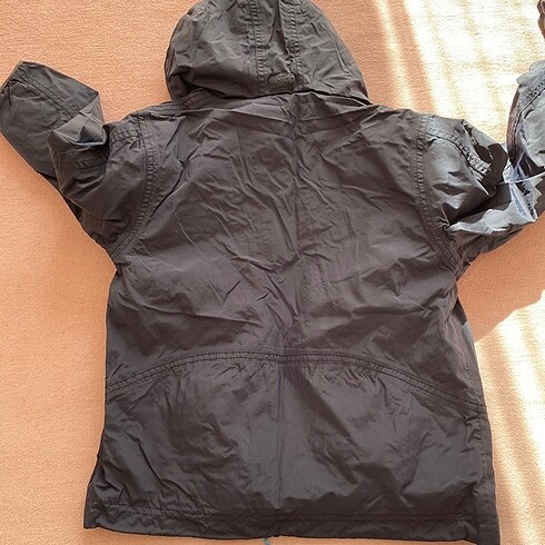 İnce erkek çocuk yağmurluk - Görsel 6