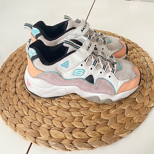 32 Beden Skechers kız çocuk spor ayakkabı