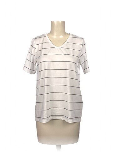 LC Waikiki T-shirt %70 İndirimli.