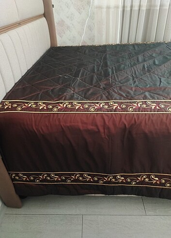 Taç işleme TAM TAKIM yatak örtüsü - Görsel 2