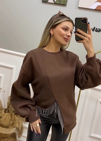 V kesim boncuk detaylı sweatshirt 
