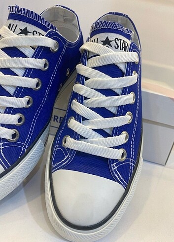 37 Beden mavi Renk Converse allstar