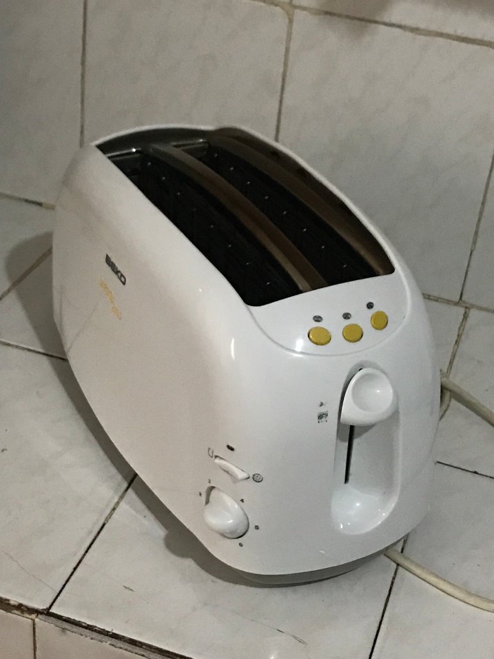 Sinbo Gri Beyaz Kahve Makinesi ve Beko ekmek kızartma makinesi - Görsel 3