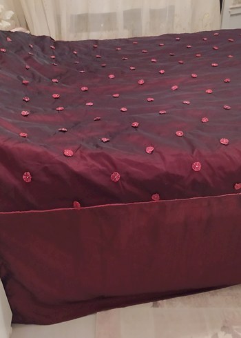 Bordo Nakışlı Yatak Örtüsü - Görsel 9