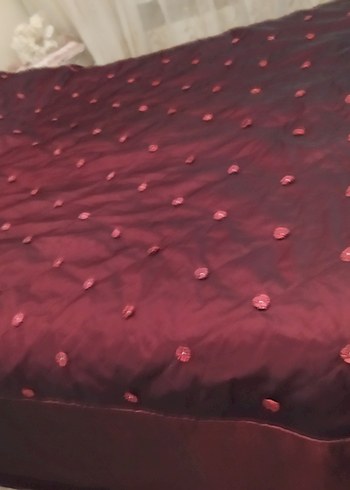 Bordo Nakışlı Yatak Örtüsü - Görsel 4
