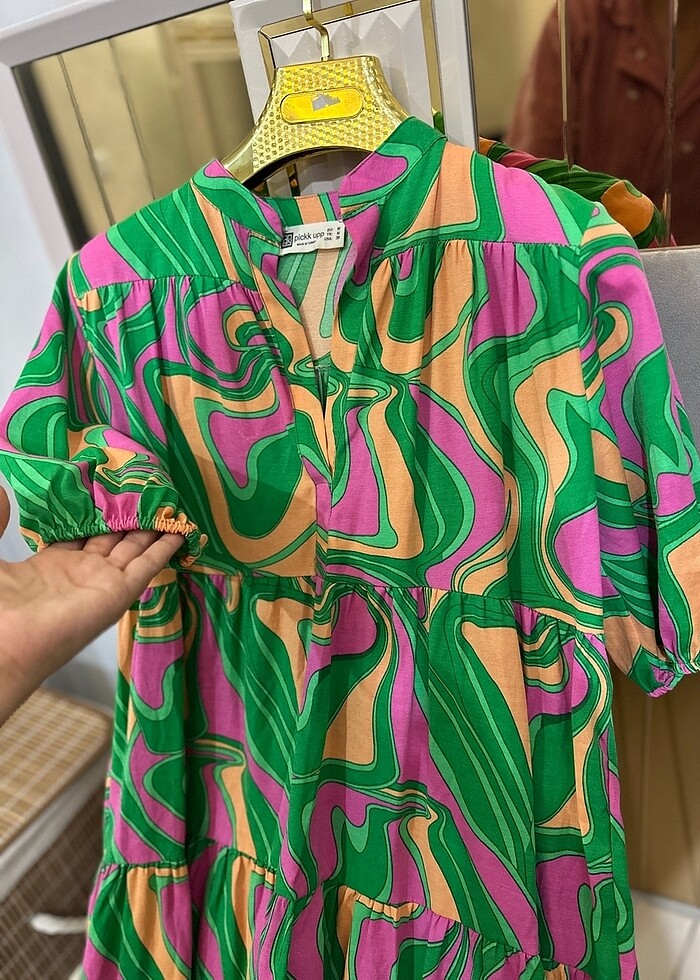 Renkli kıpır kıpır bir elbise - Görsel 5