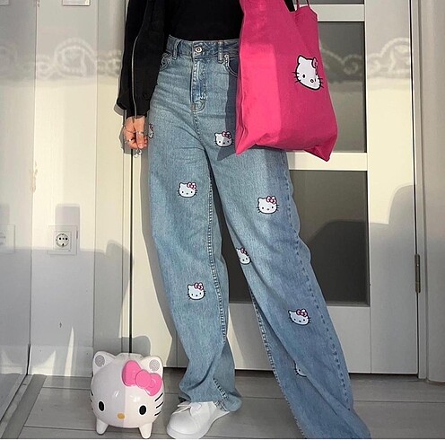 Hello Kitty özel tasarım jean