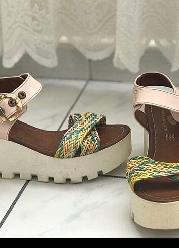 Kadın dolgu topuk ayakkabı 
