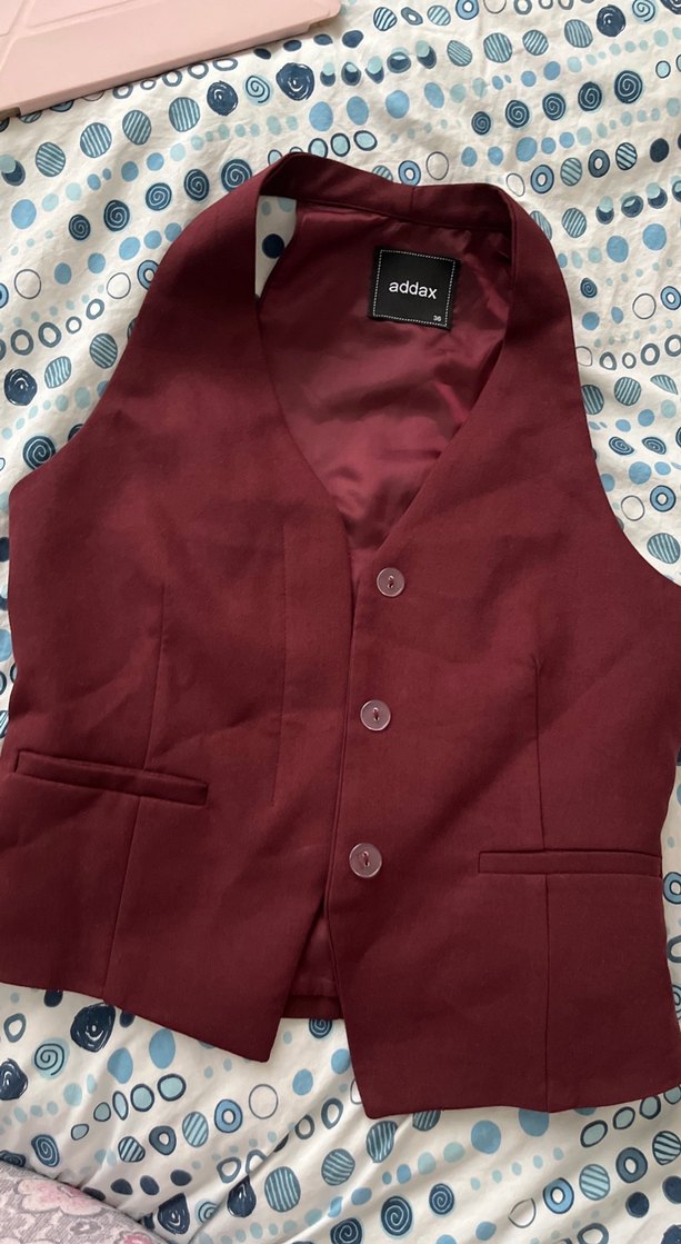 Bordo Düğmeli Kadın Yelek - Görsel 3