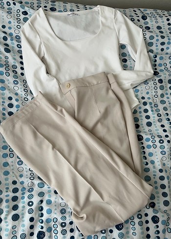 Düğmeli Beyaz Kadın Uzun Kollu Bluz - Görsel 2