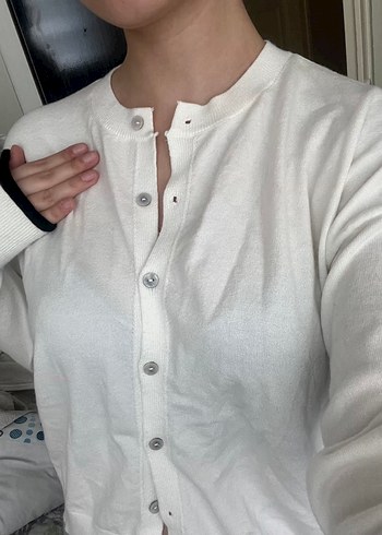 Düğmeli Beyaz hırka - Görsel 4