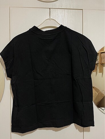 l Beden siyah Renk Tshirtttt