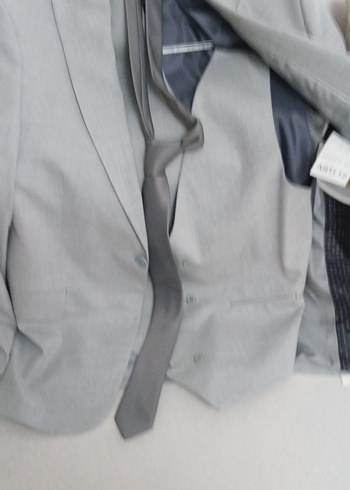 Gri Erkek Ceket ve Kravat Takımı - Görsel 3