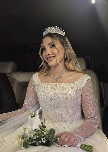 Uzun Kollu Modern Klasik Prenses Gelinlik