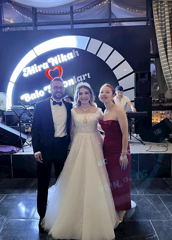 m Beden beyaz Renk Uzun Kollu Modern Klasik Prenses Gelinlik