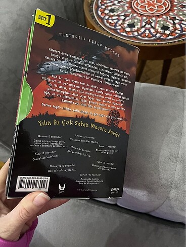 Beden Renk Beyaz kanatlı vampir set