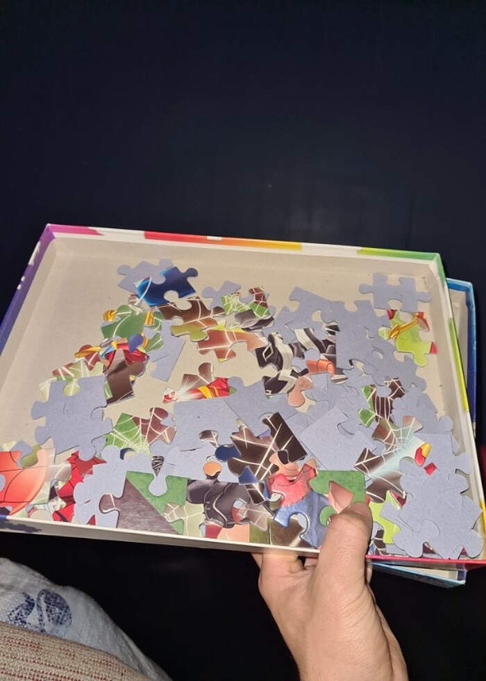 Örümcek adam puzzle - Görsel 2