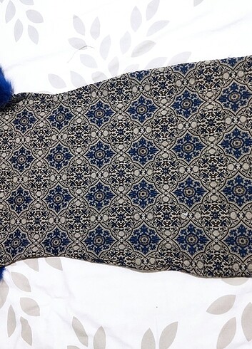 38 Beden Kolları mavi tüylü elbise