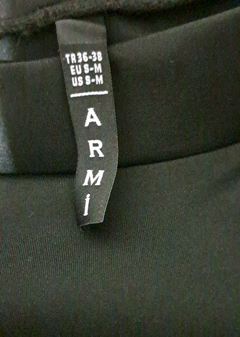 Uzun Siyah Dökümlü Gotik Etek 85
BEL  33 - Görsel 4