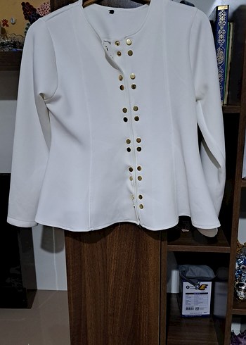 Düğmeli Beyaz Kadın Bluz ikili takım 
ETEK BEL 36
BOY 95 - Görsel 2