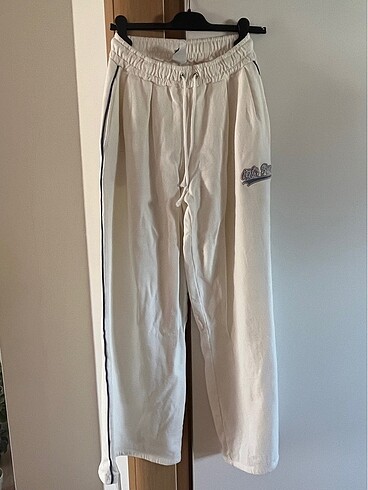 urban outfitters baggy esofman