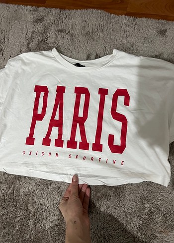 Paris yazılı kısa crop tişört - Görsel 3