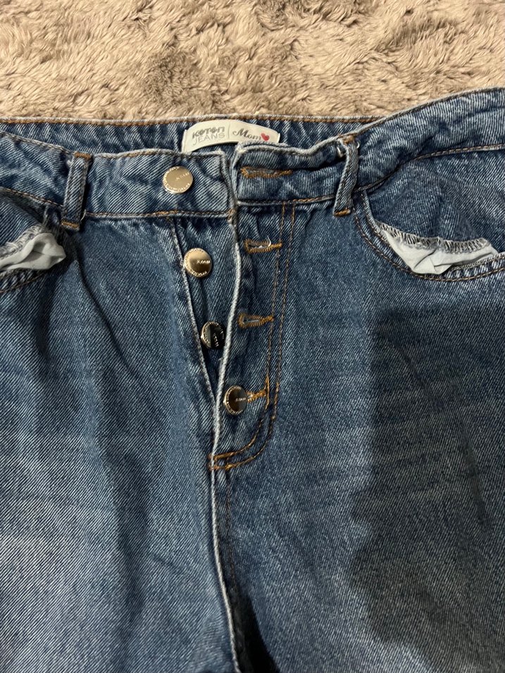 Düğmeli Rahat Kesim mom jean - Görsel 2
