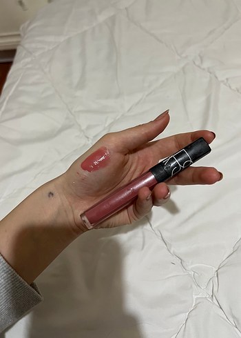 Nars tavşan dili gloss - Görsel 3