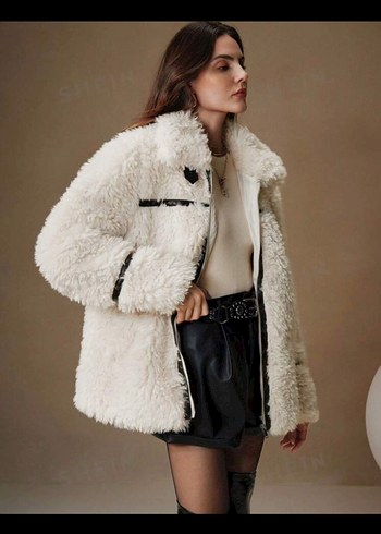 Zara Beyaz Peluş Yumuşak Mini Kadın Mont