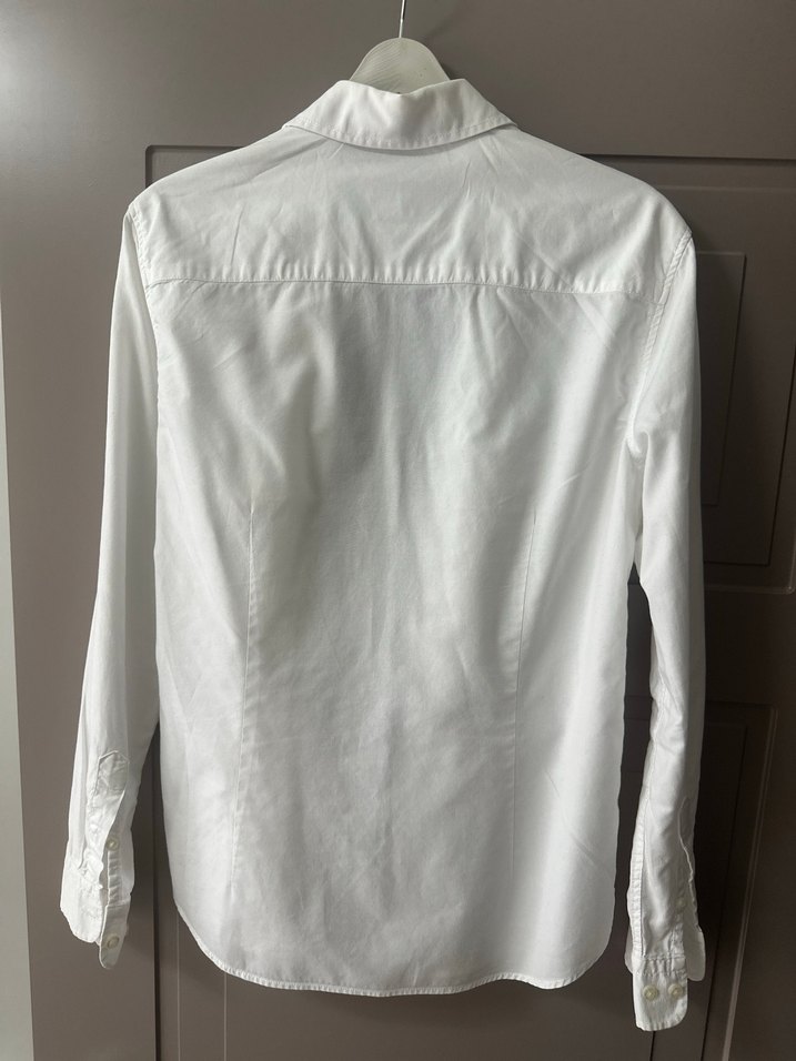 Beyaz Düğmeli Erkek Gömlek - Görsel 3
