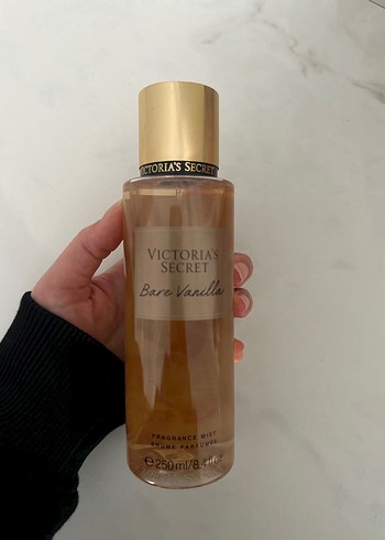 Victoria's Secret Bare Vanille Kadın Parfüm Spreyi - Görsel 2