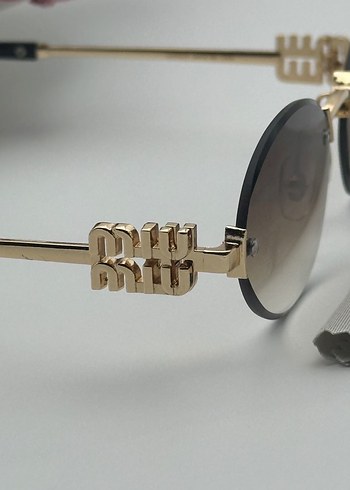 Miu Miu Kadın Klasik Güneş Gözlüğü - Görsel 4