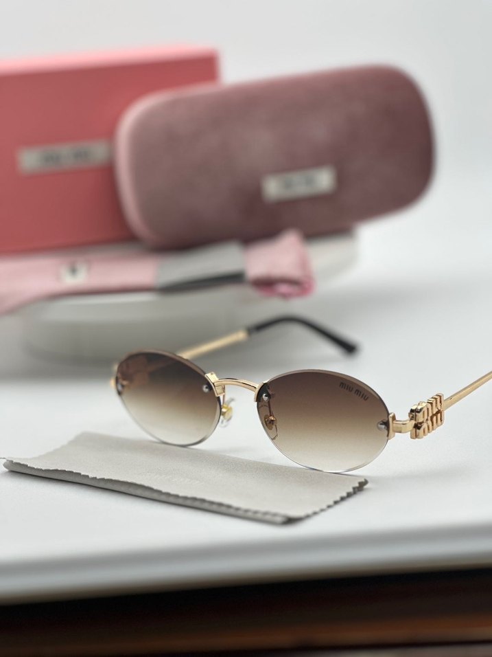Miu Miu Kadın Klasik Güneş Gözlüğü - Görsel 2