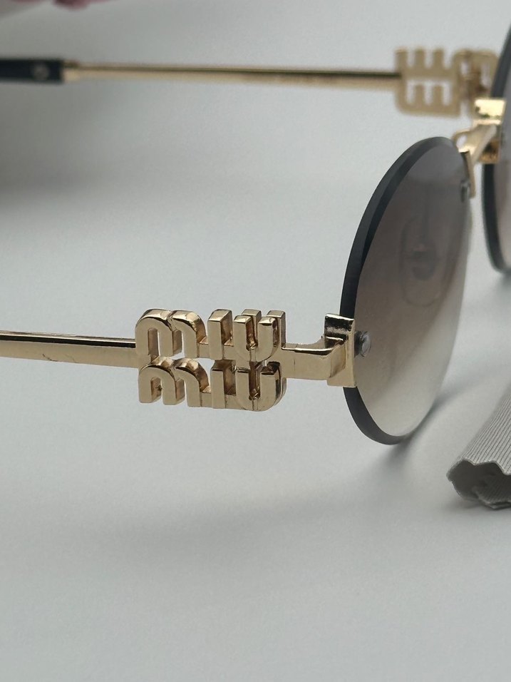 Miu Miu Kadın Klasik Güneş Gözlüğü - Görsel 4