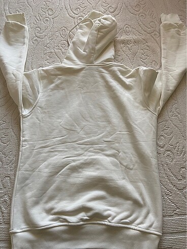 m Beden guess sweatshirt