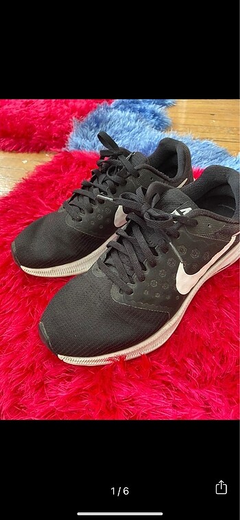 Nike spor ayakkabı