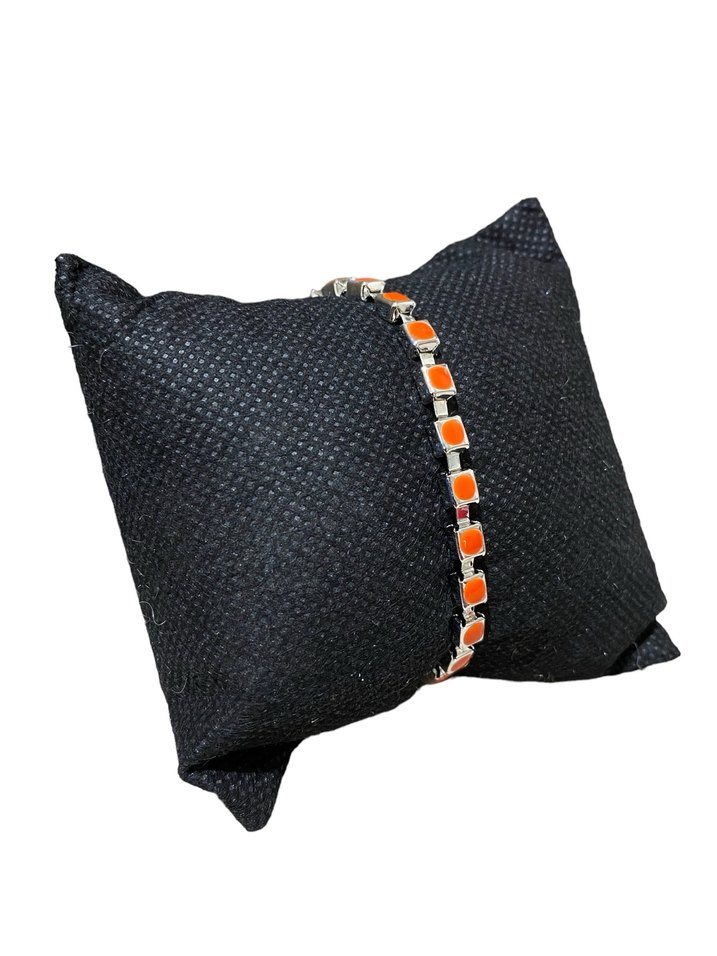 Turuncu Renkli Zincir Detaylı Kadın Bileklik - Görsel 3