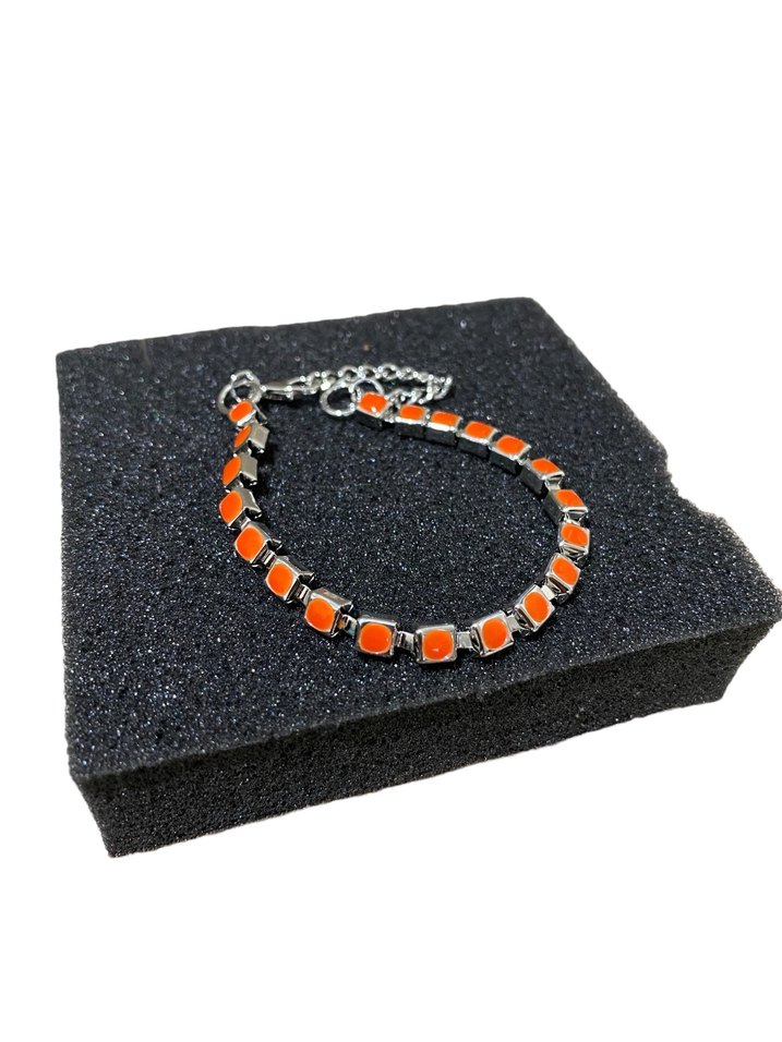 Turuncu Renkli Zincir Detaylı Kadın Bileklik - Görsel 2