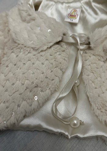 Kız Çocuk Beyaz Kürklü Bolero - Görsel 3