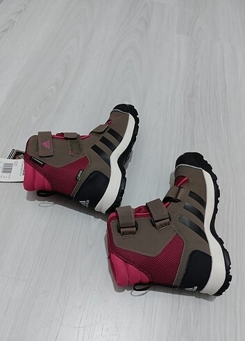 Adidas çocuk Goratex bot